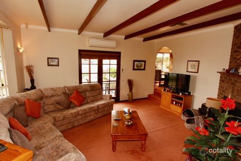Property photo of 21 Markham Way Swan View WA 6056