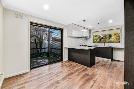 Property photo of 1/5-6 Willowbank Court Glen Waverley VIC 3150