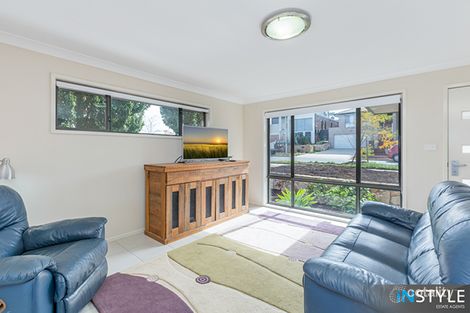 Property photo of 6 Eugene Vincent Street Bonner ACT 2914