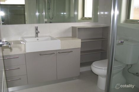 Property photo of 2/320 Manningham Road Doncaster VIC 3108