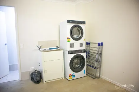 Property photo of 1/21 Leigh Crescent Dakabin QLD 4503