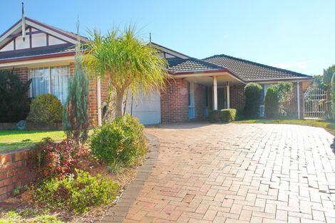 90 Burnett Ave, Mount Annan, NSW 2567