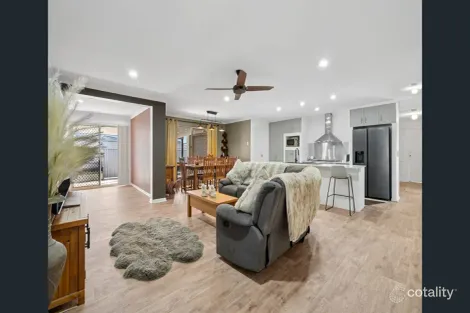 Property photo of 2 Barculdie Crescent Deception Bay QLD 4508