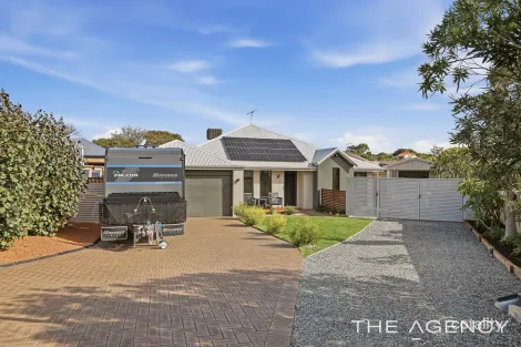 Property photo of 31 Welch Way Warnbro WA 6169