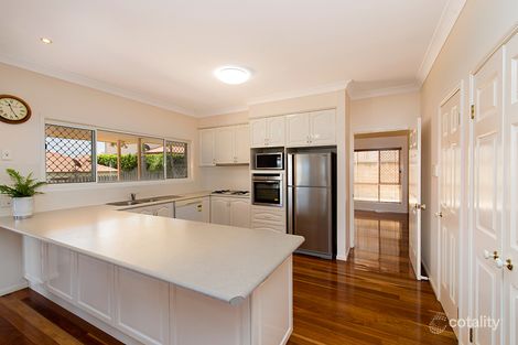 Property photo of 8 Highbury Close Carindale QLD 4152
