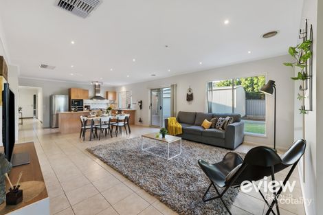 Property photo of 22 Liverpool Circuit Craigieburn VIC 3064