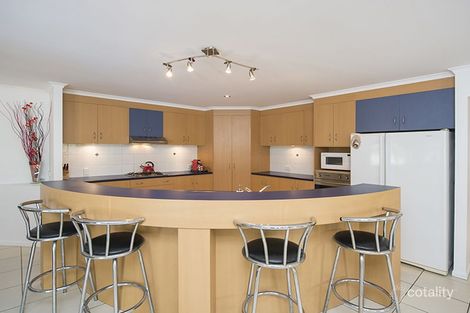 Property photo of 18 Leonie Court New Auckland QLD 4680