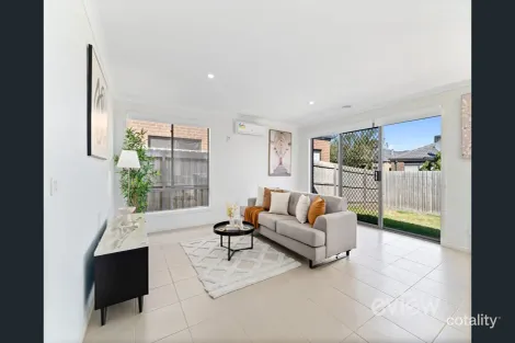 Property photo of 40 Indura Drive Werribee VIC 3030