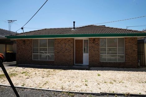 Property photo of 4 Kinterbury Drive Kings Park VIC 3021