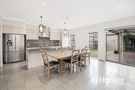 Property photo of 67 Fiorelli Boulevard Cranbourne East VIC 3977