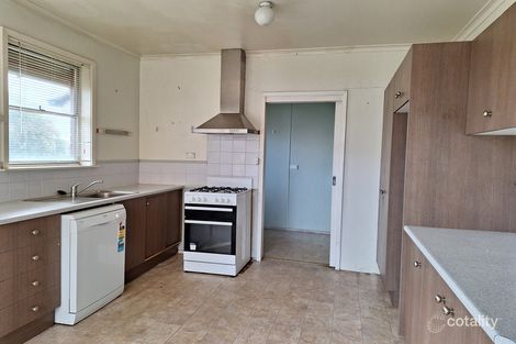 Property photo of 9 McInnes Crescent Churchill VIC 3842