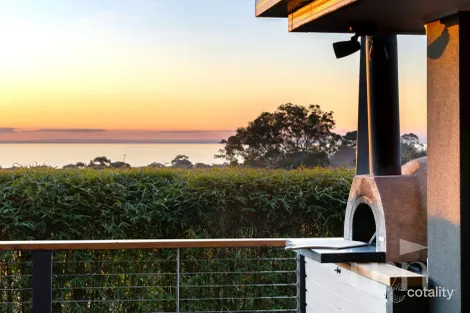 8 Cornwall Cres, Mount Martha, VIC 3934