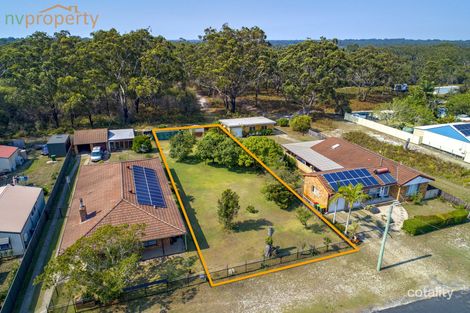 Property photo of 19 Third Avenue Stuarts Point NSW 2441