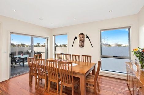 Property photo of 58 Alec Hope Crescent Franklin ACT 2913