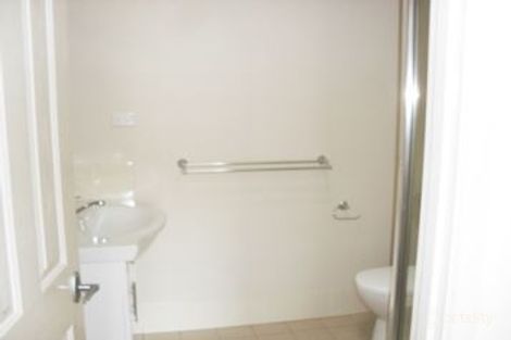 4 Harriet Lane, Oxenford, QLD 4210