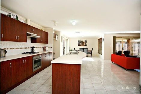 Property photo of 10 Kingston Circuit Seaford Rise SA 5169