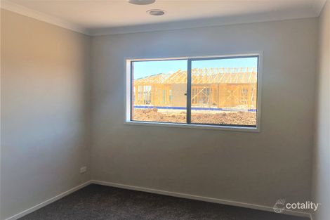 Property photo of 52 Hammersmith Road Wyndham Vale VIC 3024