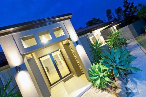 2 Taylor Pl, Wakerley, QLD 4154