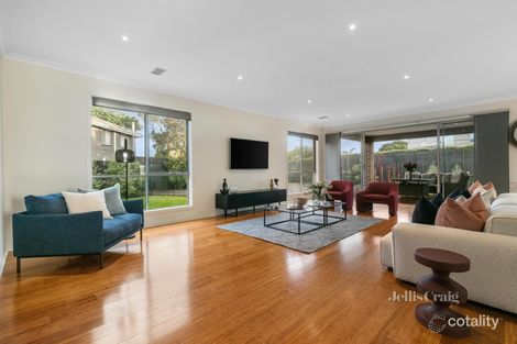 Property photo of 9 Neva Court Mount Waverley VIC 3149