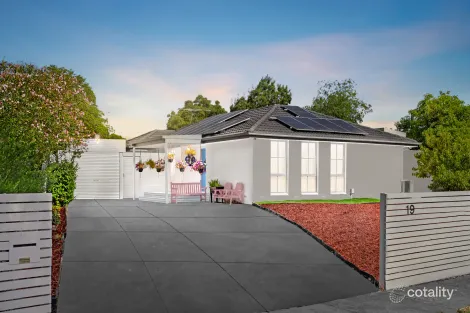 19 Blamey Ave, Mill Park, VIC 3082