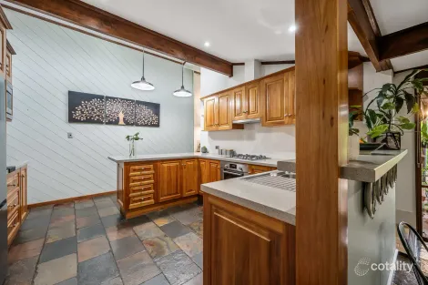 Property photo of 4 Jade Court Happy Valley SA 5159