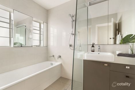 Property photo of 10/10 Hopetoun Road Toorak VIC 3142