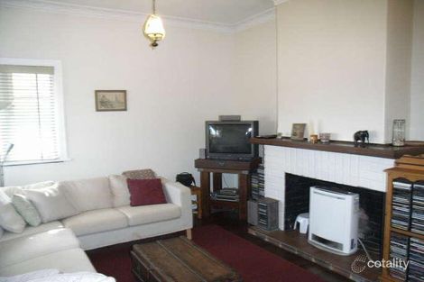 Property photo of 10 Hackett Street Bellevue WA 6056