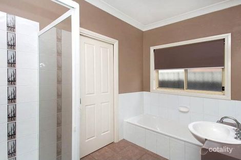 Property photo of 5 Dickerson Way Caroline Springs VIC 3023