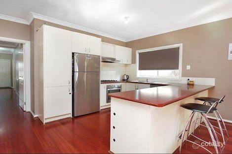 Property photo of 5 Dickerson Way Caroline Springs VIC 3023