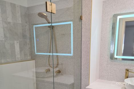 Property photo of 18 Tipuana Drive Elanora QLD 4221