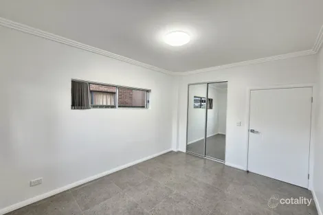 Property photo of 9/30-32 Third Avenue Macquarie Fields NSW 2564