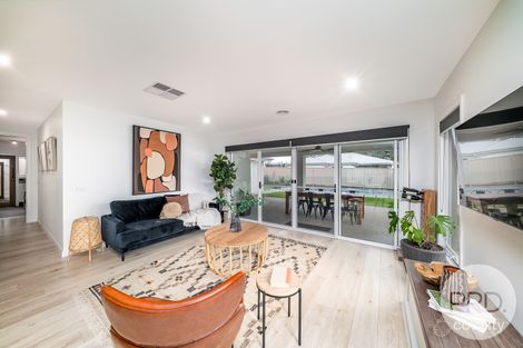 Property photo of 5 Quill Avenue Boorooma NSW 2650