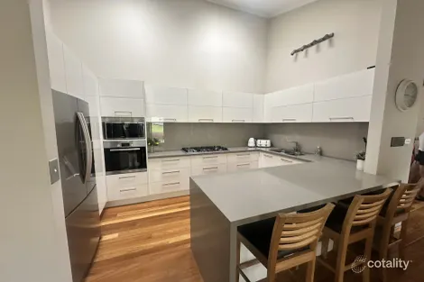 Property photo of 12 McGregor Place Figtree NSW 2525
