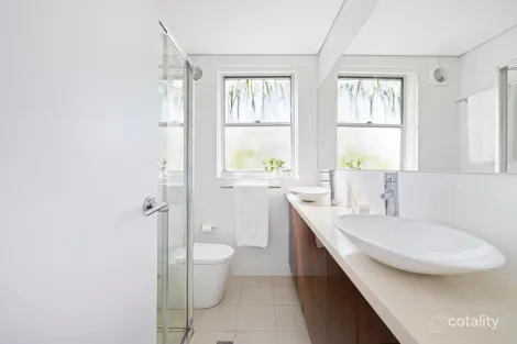 Property photo of 8/44 Crown Road Queenscliff NSW 2096