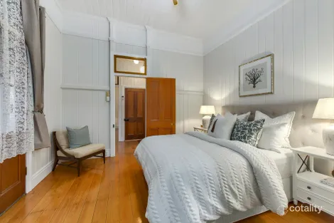 Property photo of 14 Normanby Terrace Kelvin Grove QLD 4059