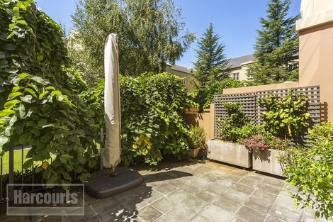 Property photo of 39/211 Wellington Parade South East Melbourne VIC 3002