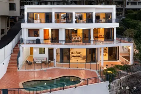 Property photo of 64 Hobart Place Illawong NSW 2234