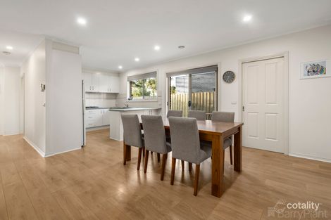 Property photo of 1/13-15 Maidstone Street Ringwood VIC 3134