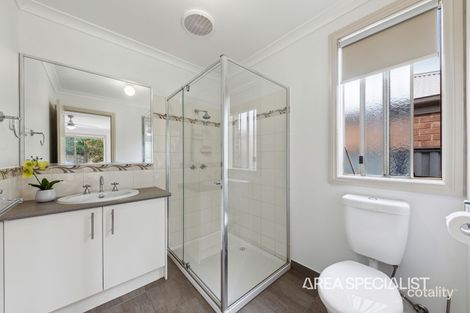 Property photo of 3 Adrian Drive Pakenham VIC 3810