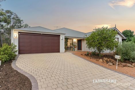 35 Myerson Cres, Maida Vale, WA 6057