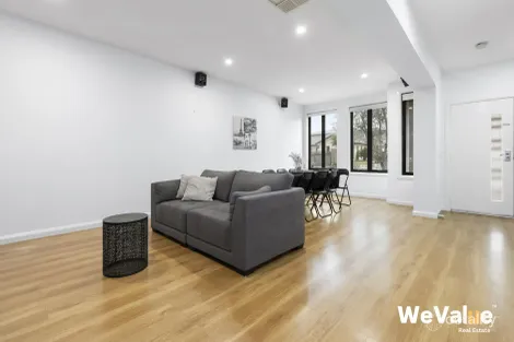 Property photo of 21 Lysterfield Drive Greenvale VIC 3059