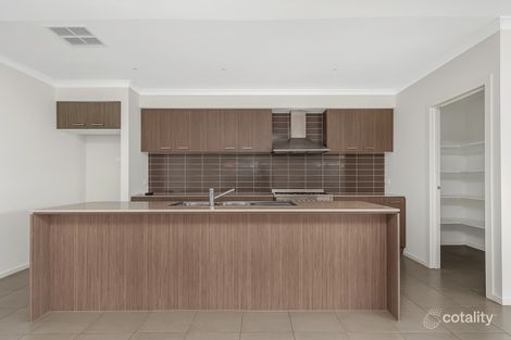 Property photo of 6 Beaury Avenue Cobblebank VIC 3338