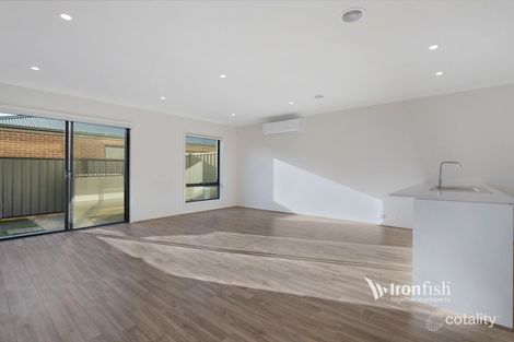 Property photo of 13 Century Way Craigieburn VIC 3064