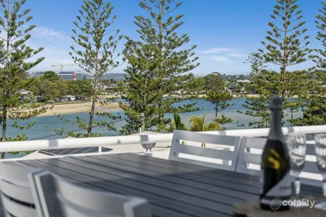 Property photo of 4/6 Beelyu Street Burleigh Heads QLD 4220