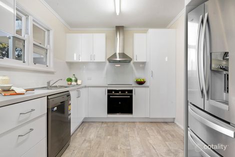 Property photo of 104 Blue Bell Drive Wamberal NSW 2260