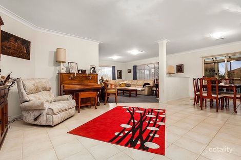 Property photo of 11 Petrel Place Berwick VIC 3806