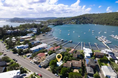 Property photo of 82 Booker Bay Road Booker Bay NSW 2257