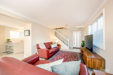 Property photo of 2/300 Darby Street Cooks Hill NSW 2300