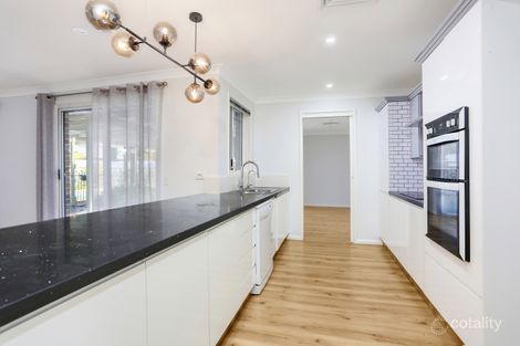 Property photo of 26 Coonawarra Drive St Clair NSW 2759