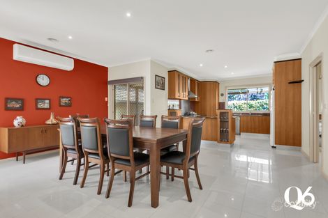 Property photo of 17 Studley Park Way Caroline Springs VIC 3023